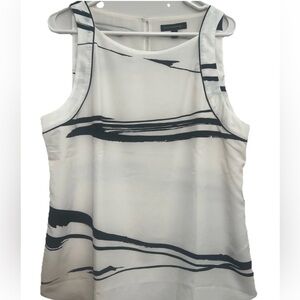 Banana Republic White and Black Patterned Blouse